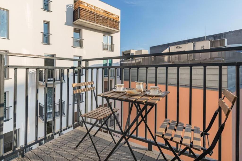 Modern Riverside Apartment With Free Parking Space ชเตชชิน ภายนอก รูปภาพ